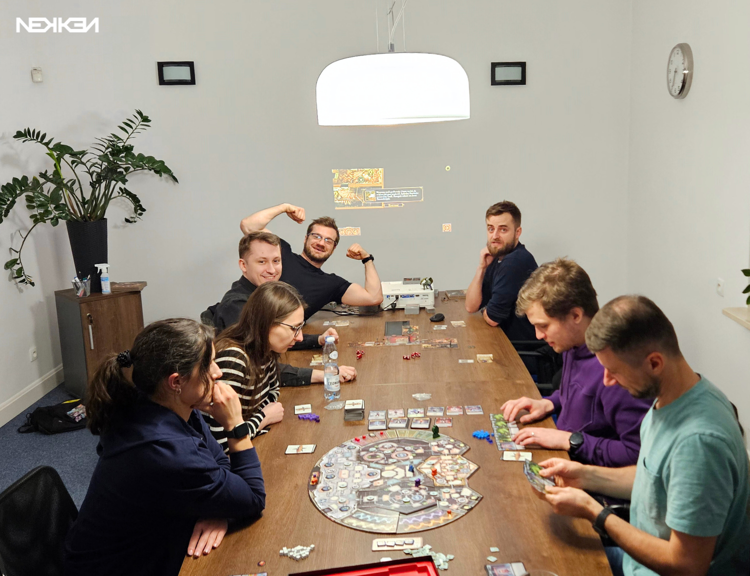 Po godzinach? Planszówki! 🎲✨